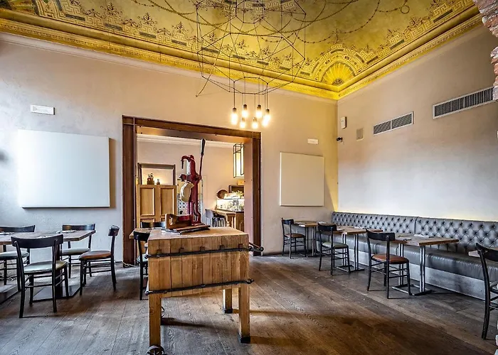 Hotel Bretagna Heritage - Alfieri Collezione